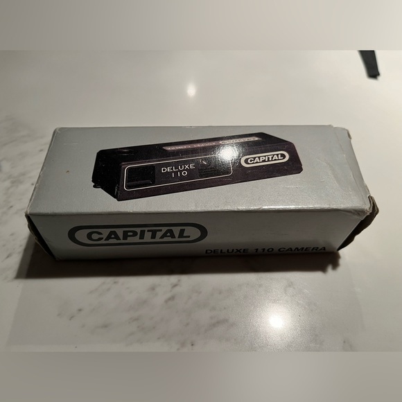 Two vintage cameras. Capital deluxe 110 is new/unused. Kodak instamatic x-15. - Picture 2 of 8
